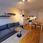 Modern And Practical Apartment In The Heart Of City Center